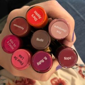 Lipsense *smudgeproof, waterproof, kissproof*